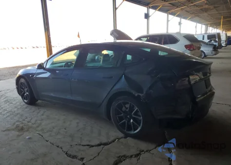 2022 Tesla Model 3 из США, поврежденный, VIN 5YJ3E1EA7NF190619